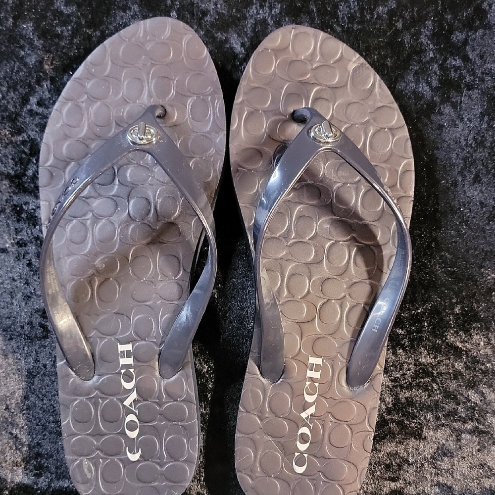 Coach Abbigail Dark Blue Flip Flop Sandals, Turlock detail, Size 7-8